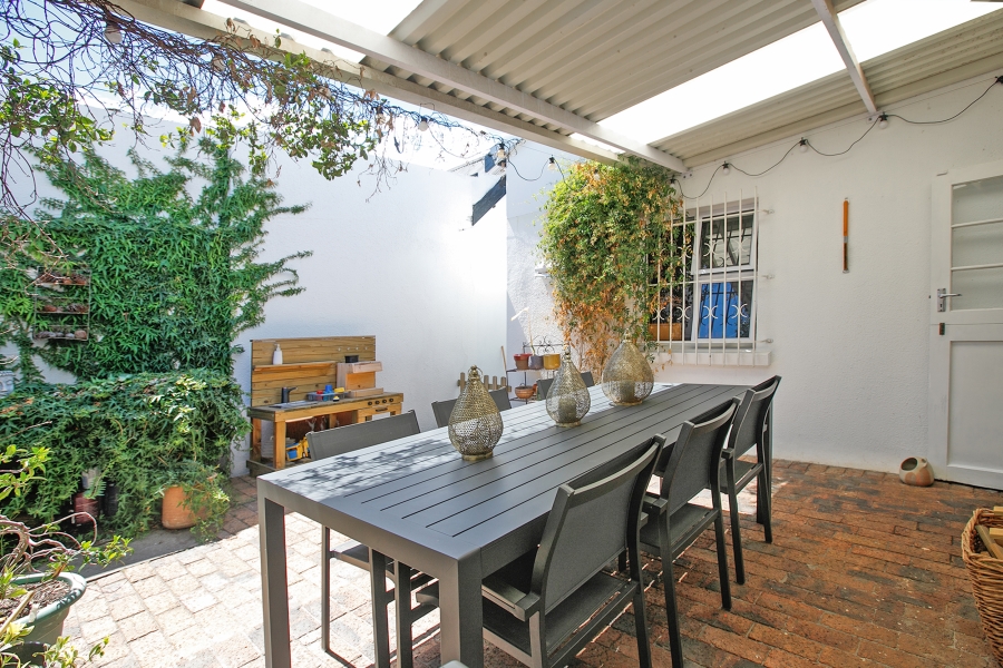 3 Bedroom Property for Sale in Harfield Village Western Cape